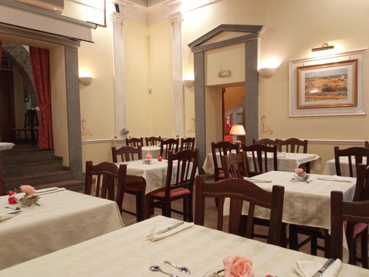 Casale Certosa Hotel Pavona Ngoại thất bức ảnh