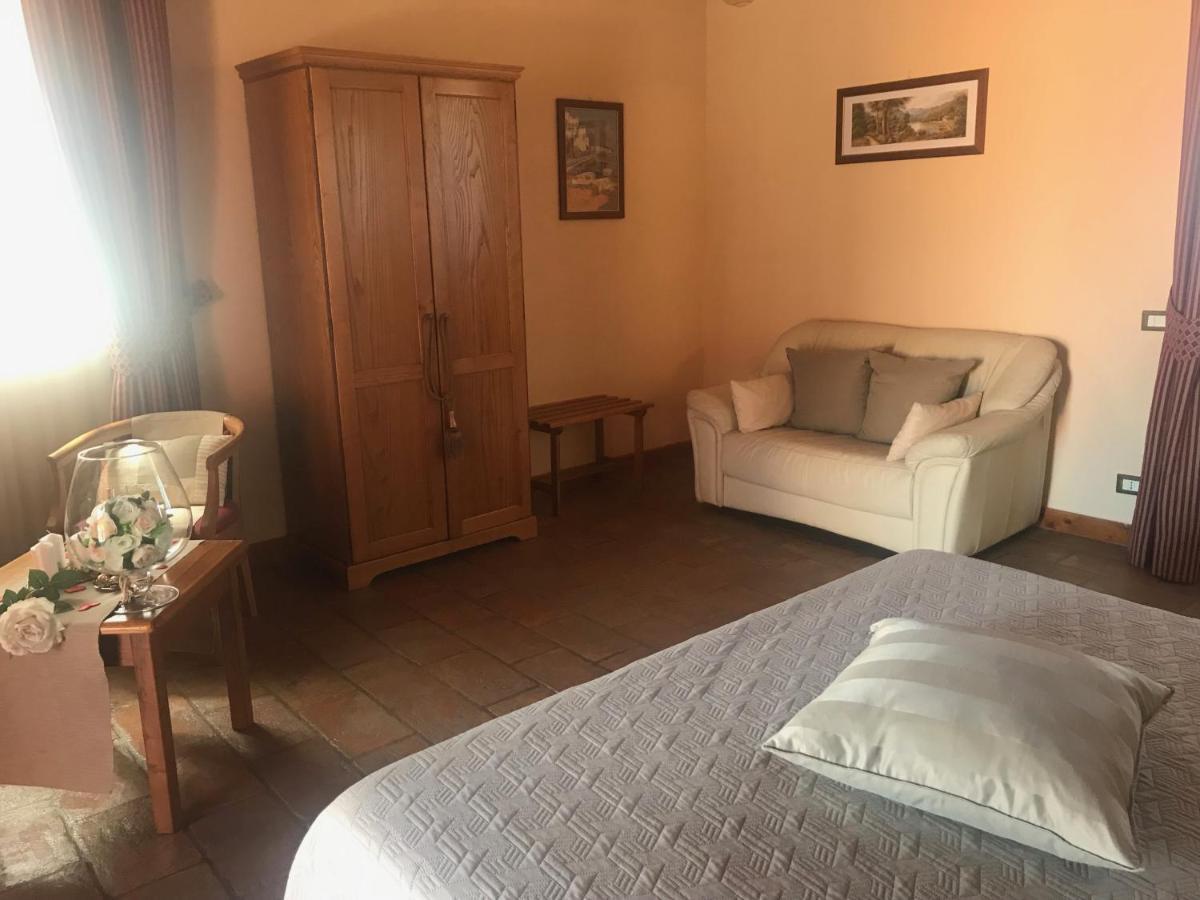 Casale Certosa Hotel Pavona Ngoại thất bức ảnh
