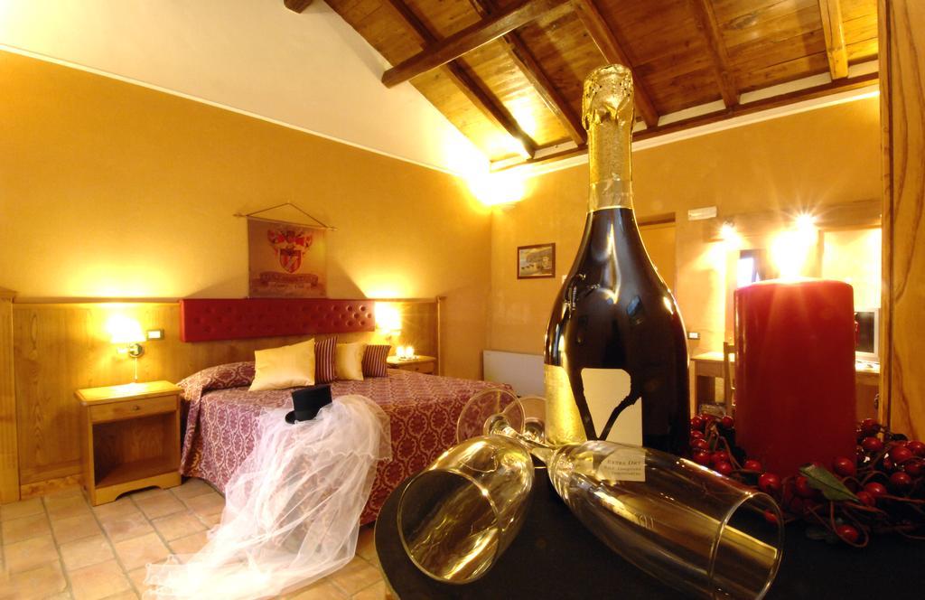 Casale Certosa Hotel Pavona Phòng bức ảnh