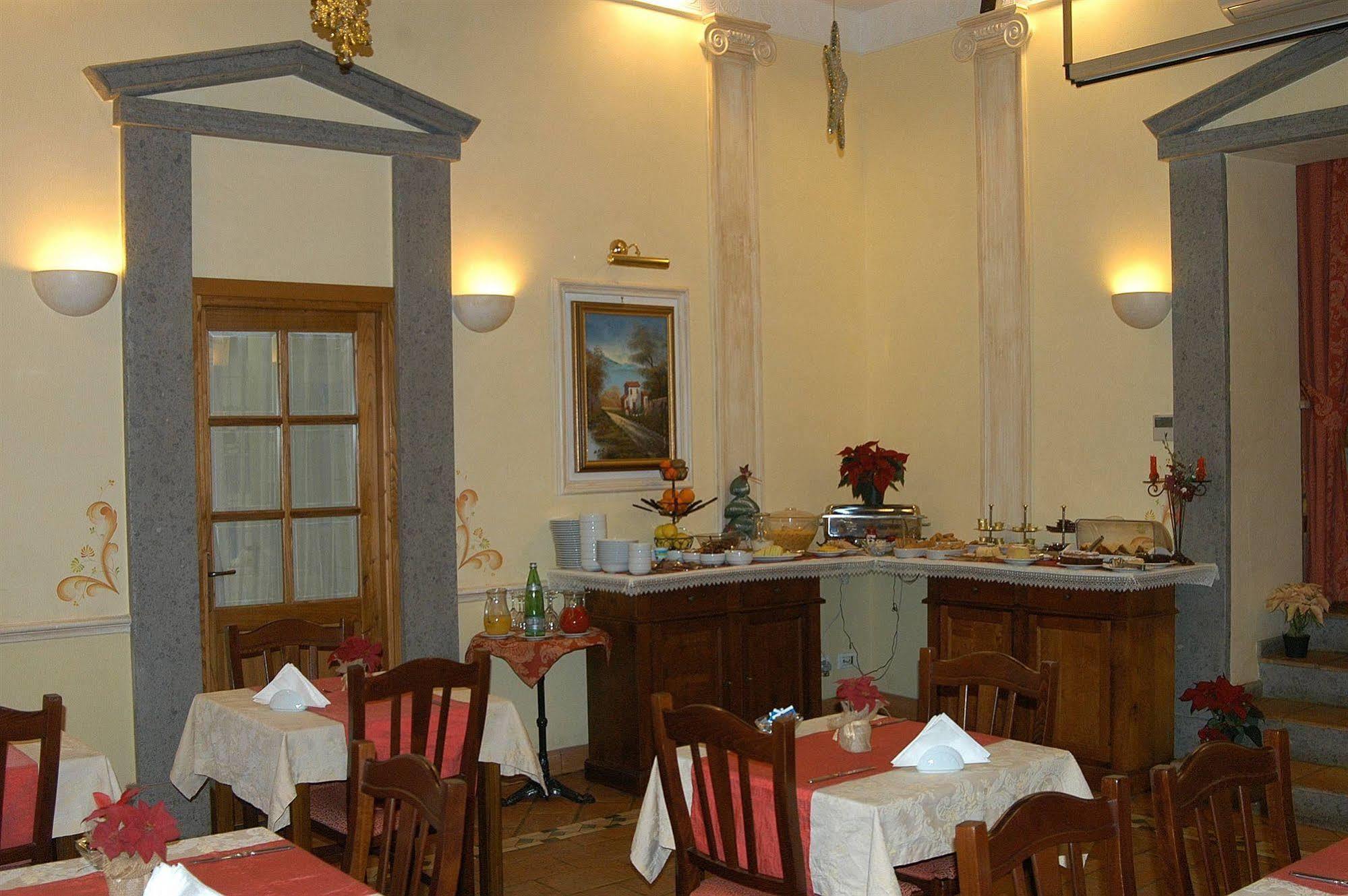 Casale Certosa Hotel Pavona Ngoại thất bức ảnh