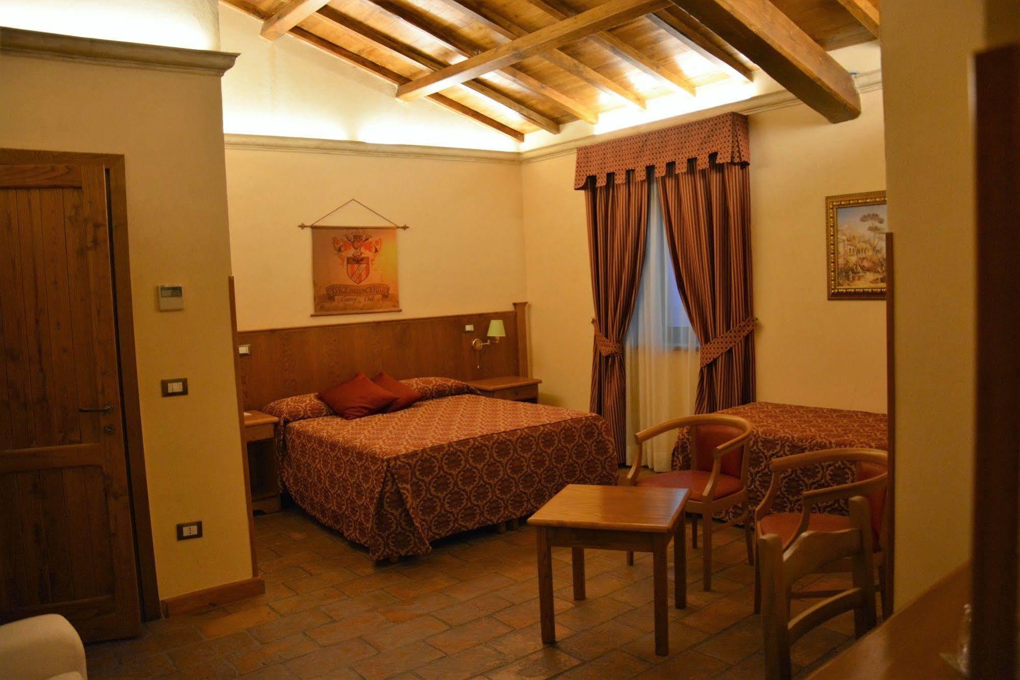 Casale Certosa Hotel Pavona Ngoại thất bức ảnh